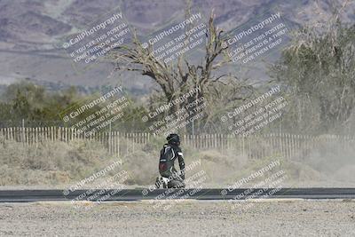 media/Dec-07-2025-CVMA (Sun) [[3e7d2de5dc]]/Race 5-Formula UL-CVMA Hooligans-American Thunder/